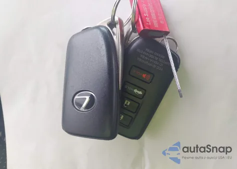 2016 Lexus Is 200T из США, поврежденный, VIN JTHBA1D28G5032987